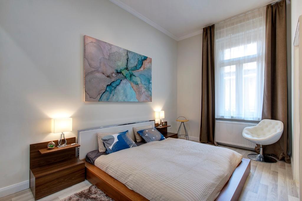 Your Home Near Parliament Budapest Exterior foto